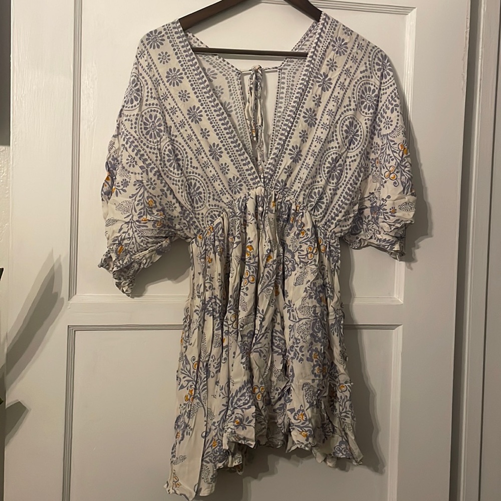 Mini flowy dress